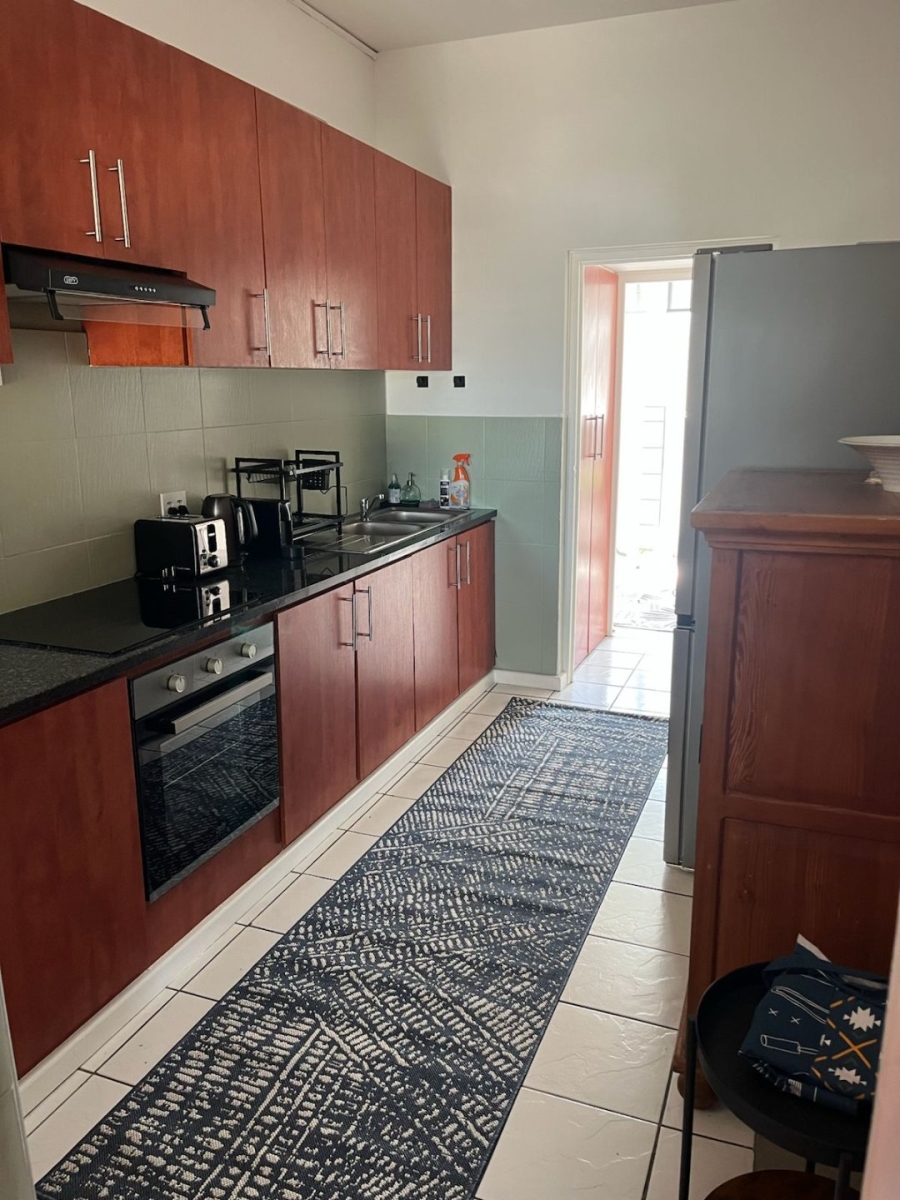 2 Bedroom Property for Sale in Green Point Western Cape